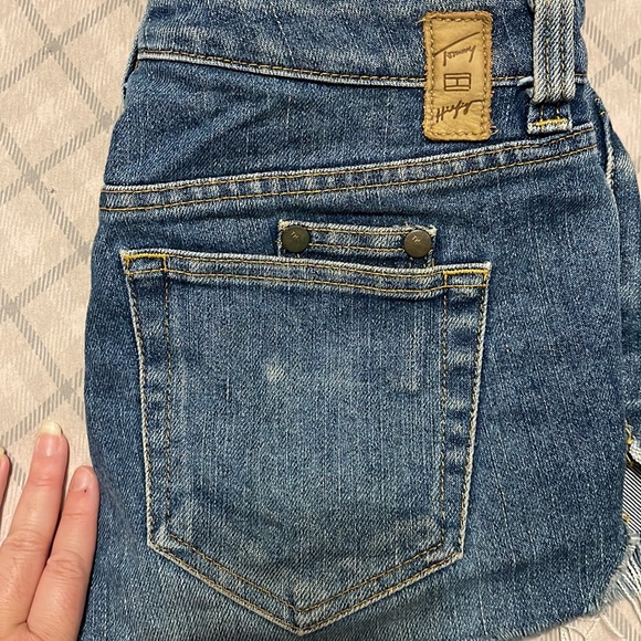 Tommy Hilfiger Jean shorts size 4 - Picture 6 of 6